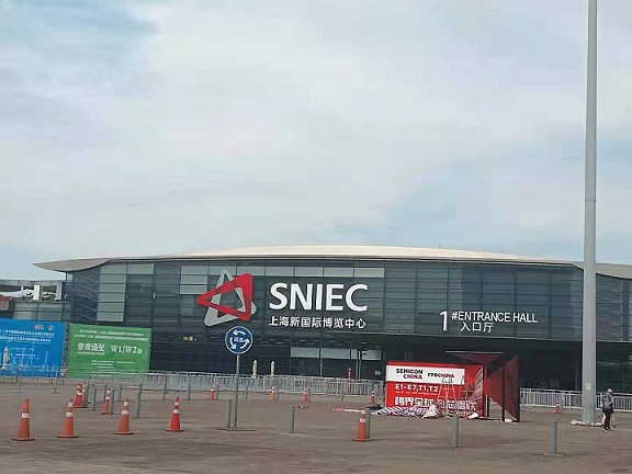 展会门口1.jpg 展会门口1.jpg